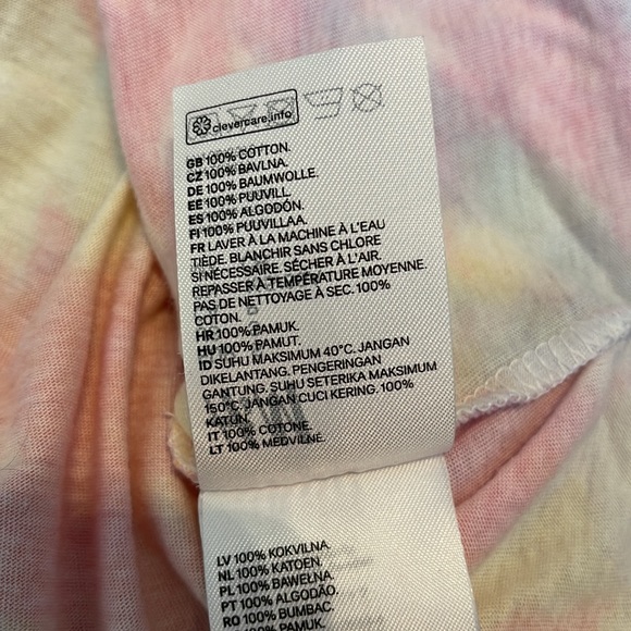 Divided size small fits like large. Pink yellow blue & white tie dye. - Picture 3 of 3